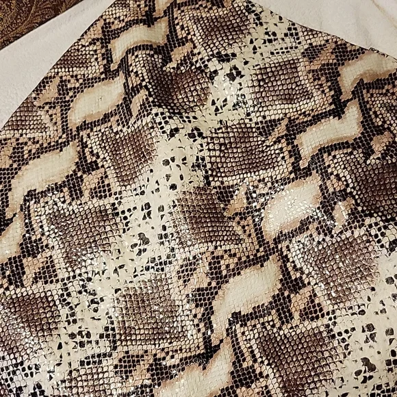 Jaclyn Smith skin snak skirt - Picture 2 of 4